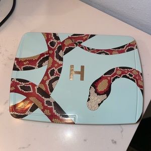 Hourglass Ambient Lighting Face Palette